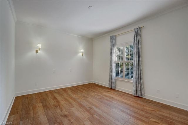 1833 Banking Street B6, Greensboro, NC 27408