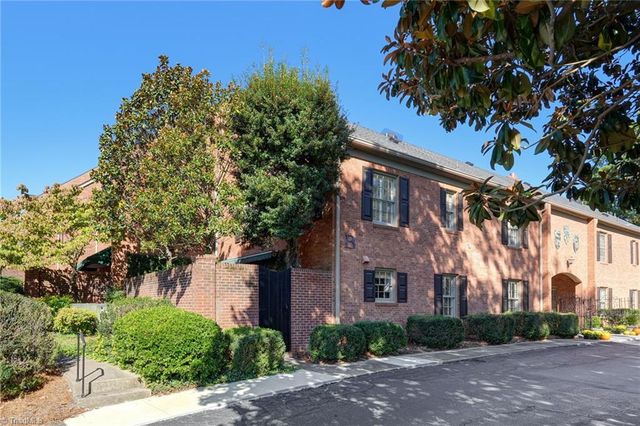 1833 Banking Street B6, Greensboro, NC 27408