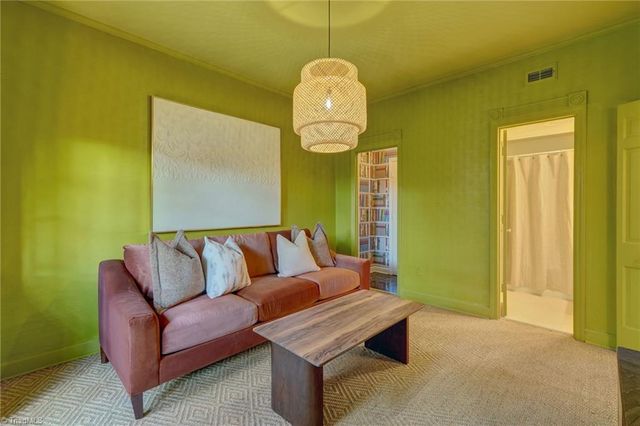1833 Banking Street B6, Greensboro, NC 27408