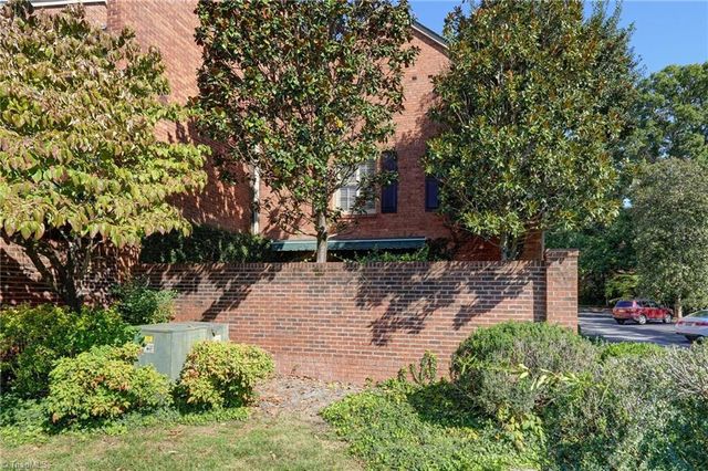 1833 Banking Street B6, Greensboro, NC 27408