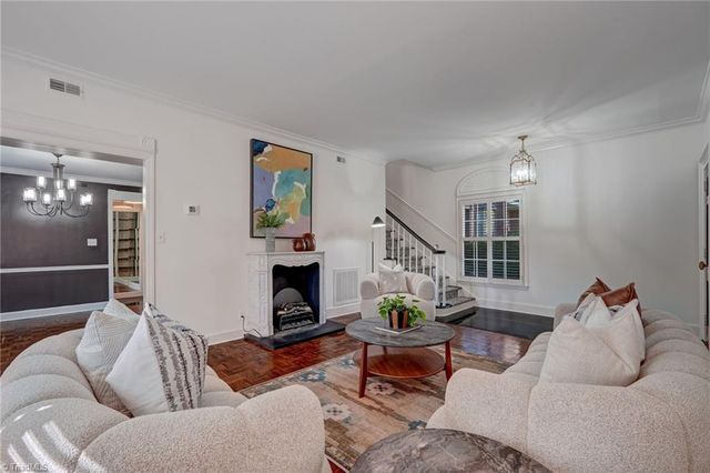 1833 Banking Street B6, Greensboro, NC 27408