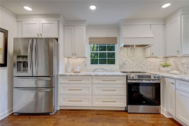 1833 Banking Street B6, Greensboro, NC 27408