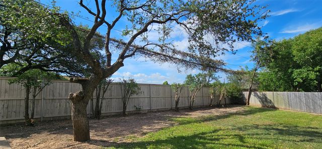 11505 Emerald Falls DR, Austin, TX 78738