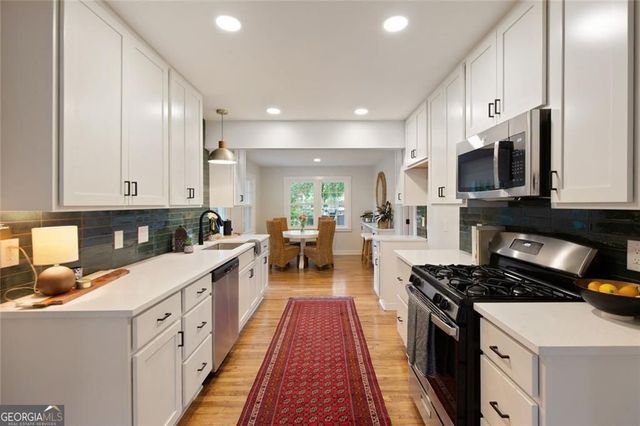 216 Austin Avenue NE, Marietta, GA 30060