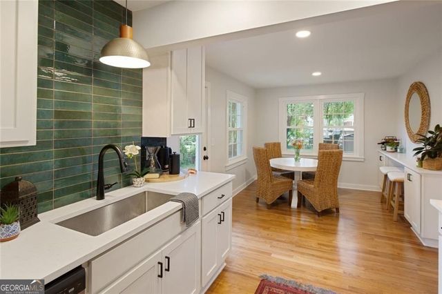 216 Austin Avenue NE, Marietta, GA 30060