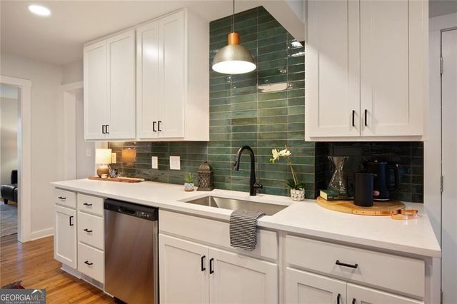 216 Austin Avenue NE, Marietta, GA 30060