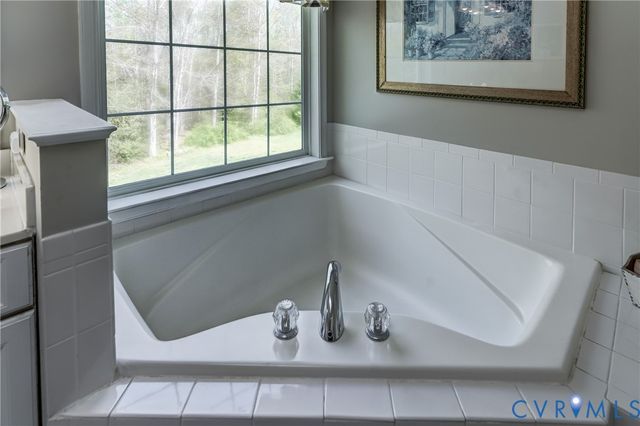 5114 Keitts Corner Rd, Mechanicsville, VA 23111