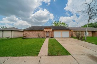 16742 Quail Run Drive, Houston, TX 77489