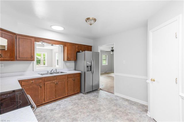 2204 Bayville RD, Virginia Beach, VA 23455