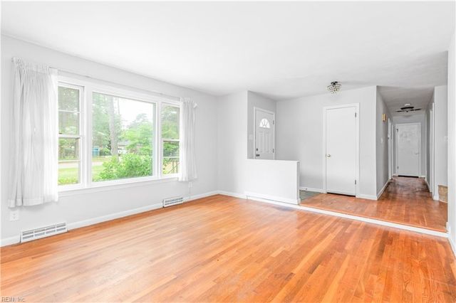 2204 Bayville RD, Virginia Beach, VA 23455