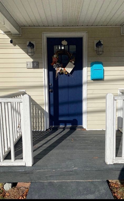 159 Tremont St, Taunton, MA 02780