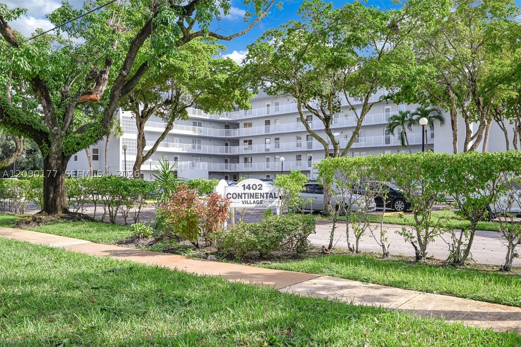 1402 NW 80th Ave 103, Margate, FL 33063