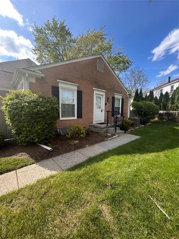 1466 Knights Ridge Court, Rochester Hills, MI 48306