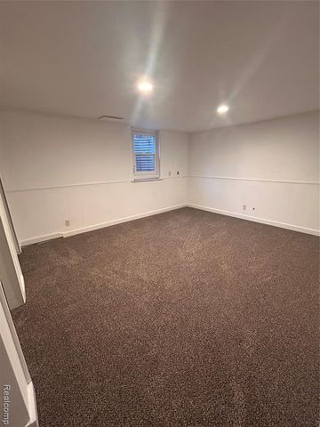 1466 Knights Ridge Court, Rochester Hills, MI 48306