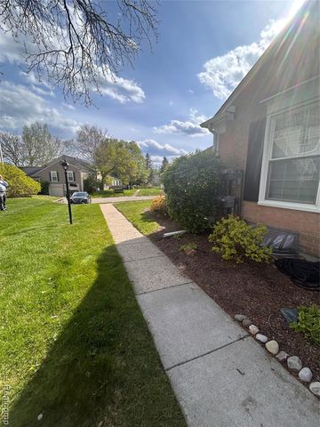 1466 Knights Ridge Court, Rochester Hills, MI 48306