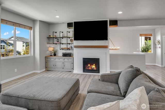 7029 82nd Drive NE, Marysville, WA 98270