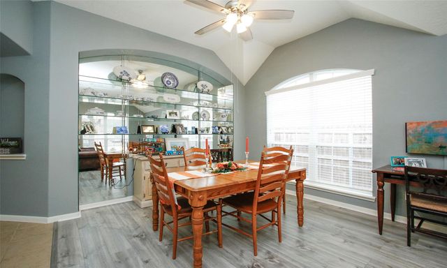 8206 Sierra Dawn Drive, Tomball, TX 77375