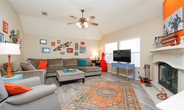 8206 Sierra Dawn Drive, Tomball, TX 77375