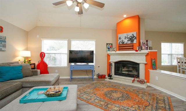 8206 Sierra Dawn Drive, Tomball, TX 77375