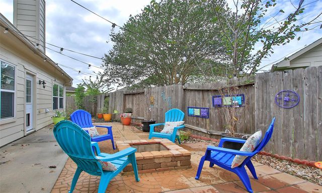 8206 Sierra Dawn Drive, Tomball, TX 77375