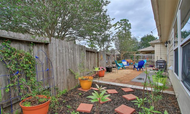 8206 Sierra Dawn Drive, Tomball, TX 77375