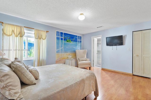 15420 SW 85th Lane 162, Miami, FL 33193