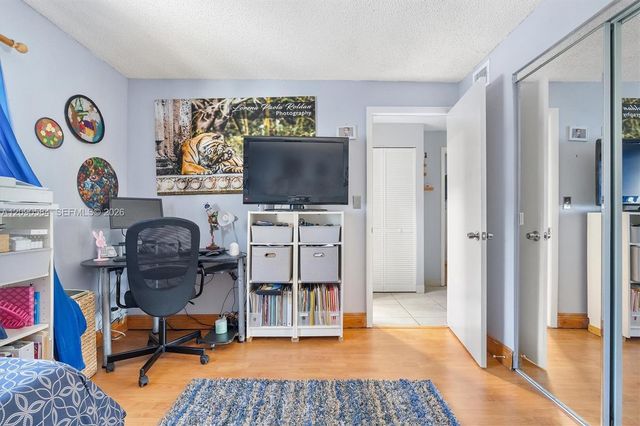 15420 SW 85th Lane 162, Miami, FL 33193