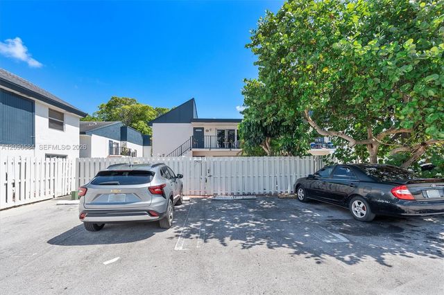 15420 SW 85th Lane 162, Miami, FL 33193