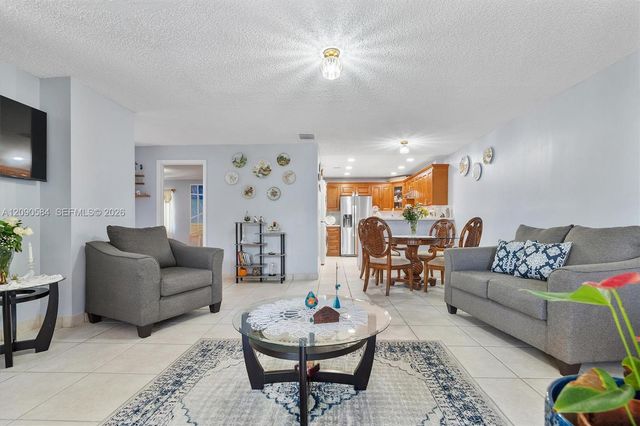 15420 SW 85th Lane 162, Miami, FL 33193