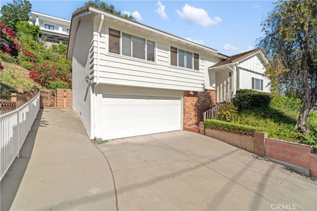 1212 Alta Paseo, Burbank, CA 91501