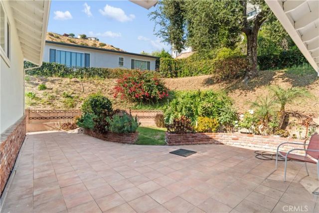 1212 Alta Paseo, Burbank, CA 91501