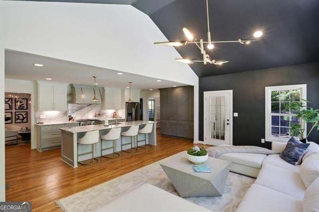 3911 Wieuca Road NE, Atlanta, GA 30342