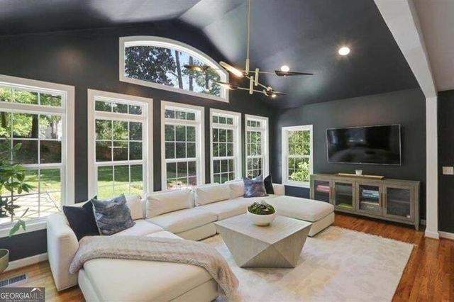3911 Wieuca Road NE, Atlanta, GA 30342