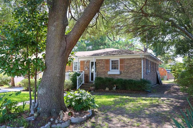903 Tiffany Ln., North Myrtle Beach, SC 29582