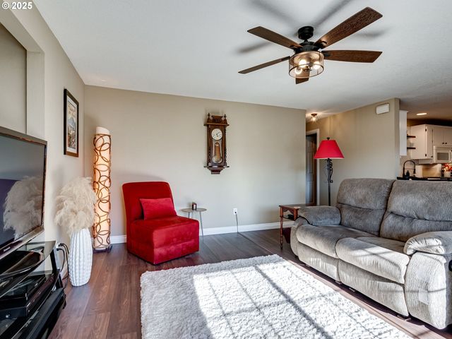 221 Ne 176TH Ave, Vancouver, WA 98684