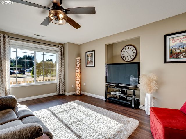 221 Ne 176TH Ave, Vancouver, WA 98684