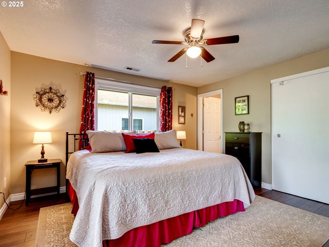 221 Ne 176TH Ave, Vancouver, WA 98684