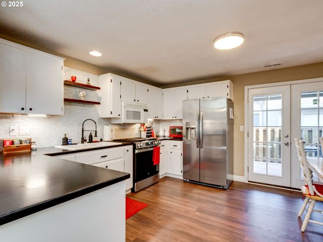 221 Ne 176TH Ave, Vancouver, WA 98684