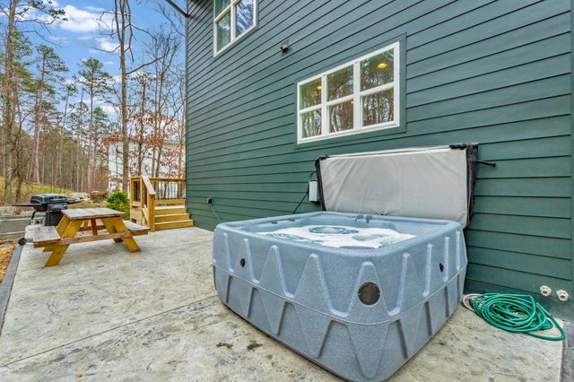 72 Rohan Lane, Chickamauga, GA 30707