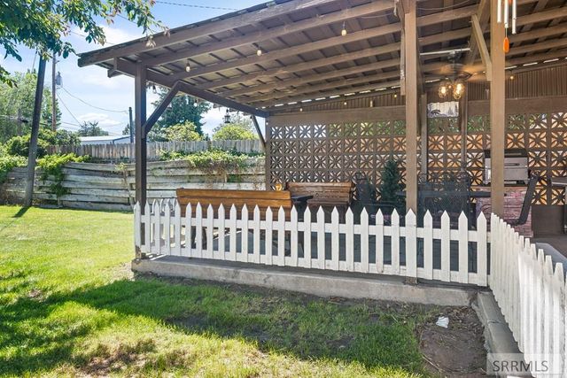 348 E 2nd N, Rigby, ID 83442