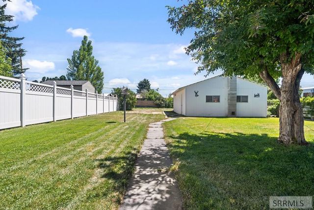348 E 2nd N, Rigby, ID 83442