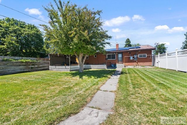 348 E 2nd N, Rigby, ID 83442