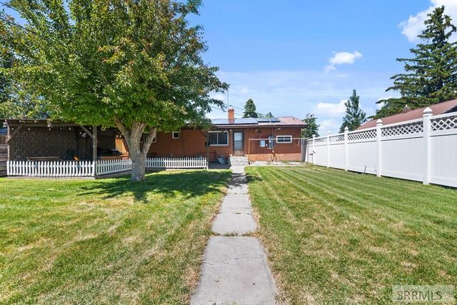 348 E 2nd N, Rigby, ID 83442