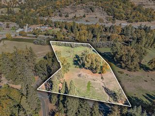 4402 Averill Drive, Grants Pass, OR 97526
