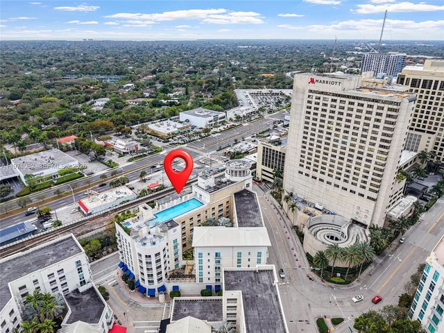 7275 SW 90th Way 404, Miami, FL 33156