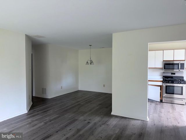 2607 THISTLEDOWN CT, Sewell, NJ 08080