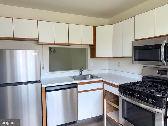 2607 THISTLEDOWN CT, Sewell, NJ 08080