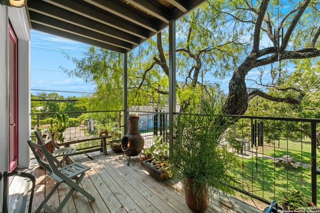 730 E Josephine St, San Antonio, TX 78208