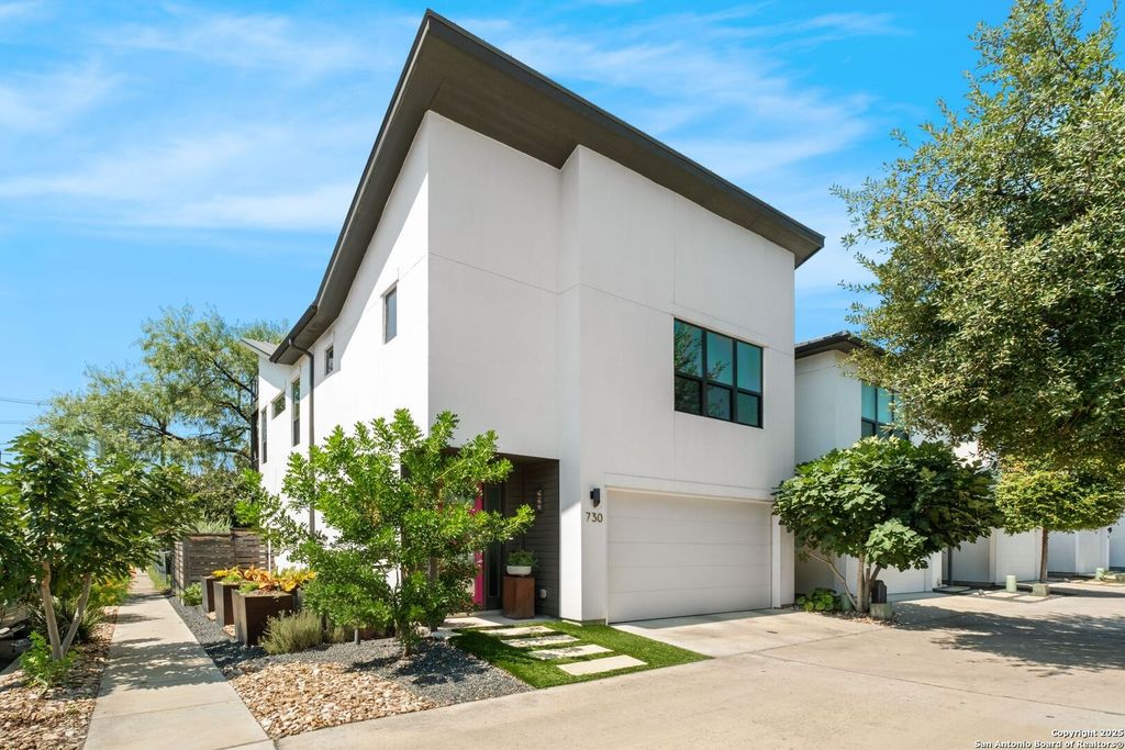730 E Josephine St, San Antonio, TX 78208