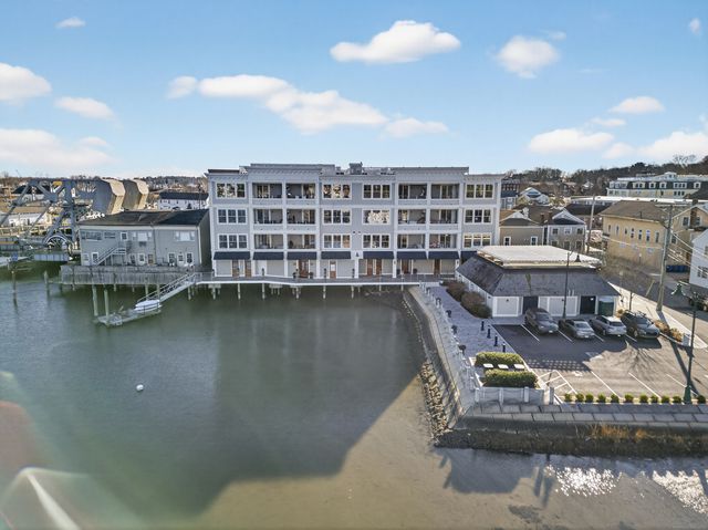 22 West Main Street 11, Groton, CT 06355